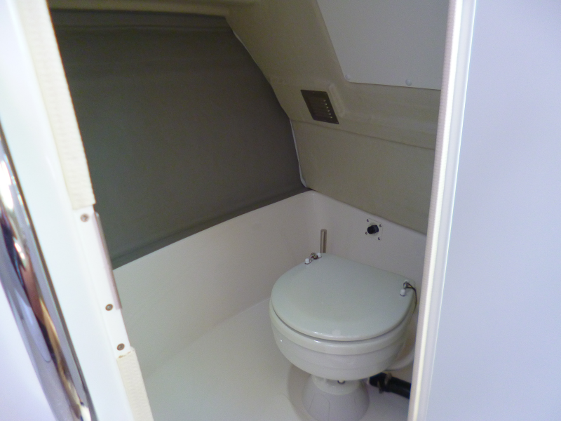 新艇中古艇販売