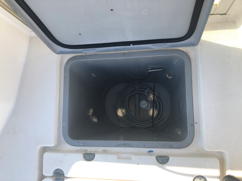 新艇中古艇販売