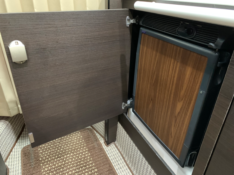 新艇中古艇販売
