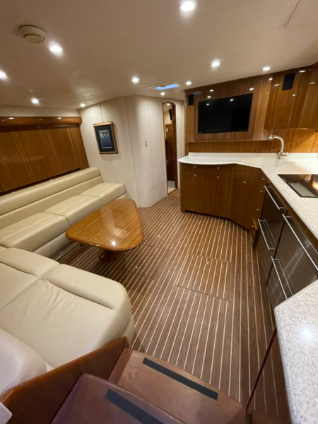 新艇中古艇販売