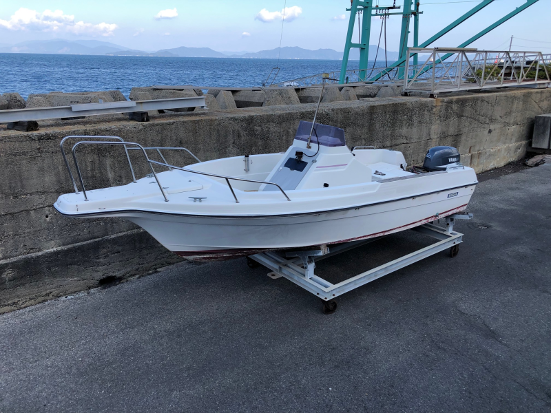 新艇中古艇販売