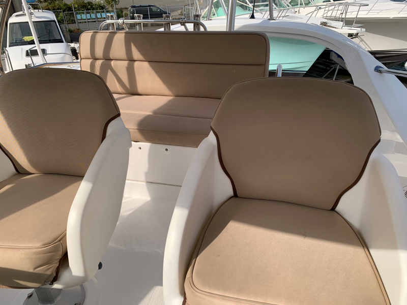 新艇中古艇販売