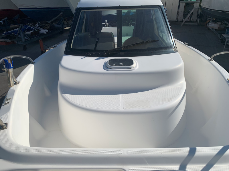 新艇中古艇販売