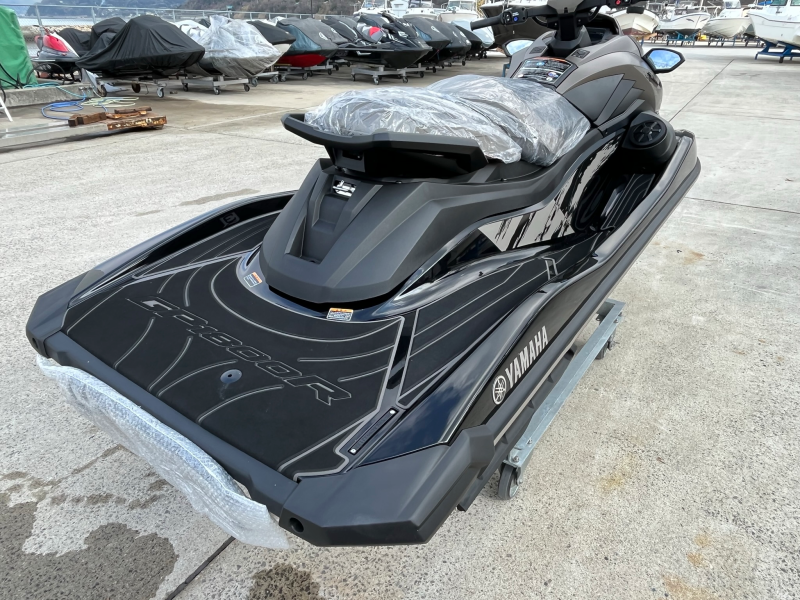 新艇中古艇販売