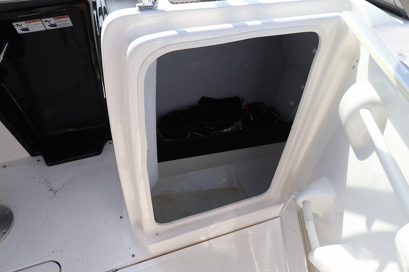 新艇中古艇販売