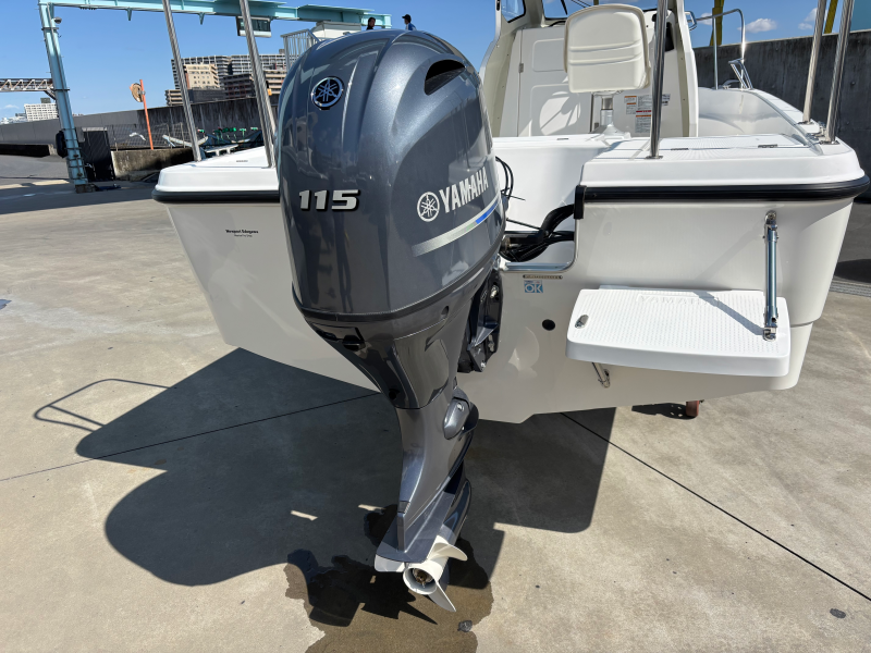 新艇中古艇販売