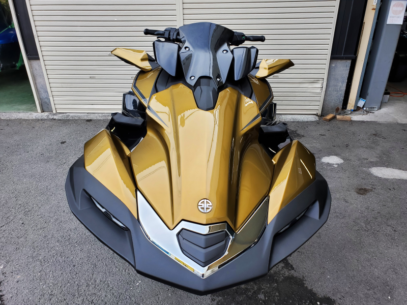 新艇中古艇販売