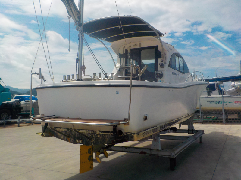 新艇中古艇販売