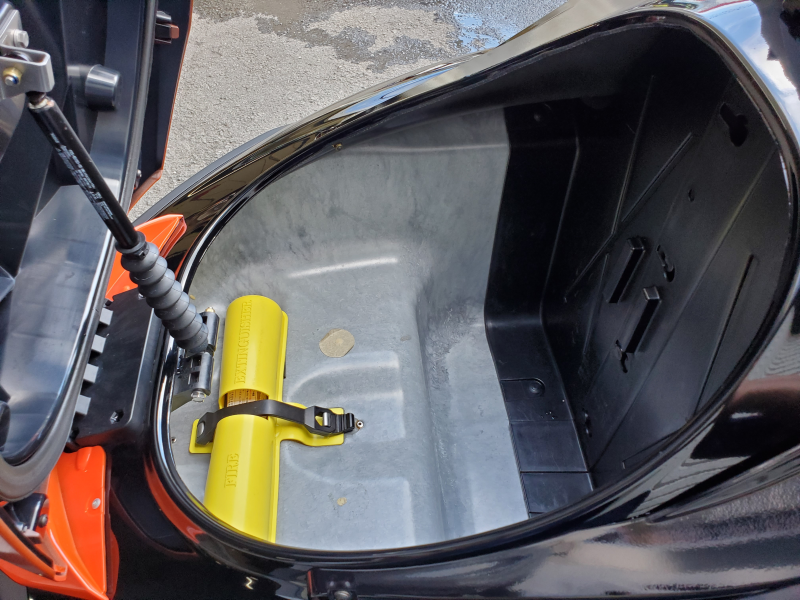 新艇中古艇販売