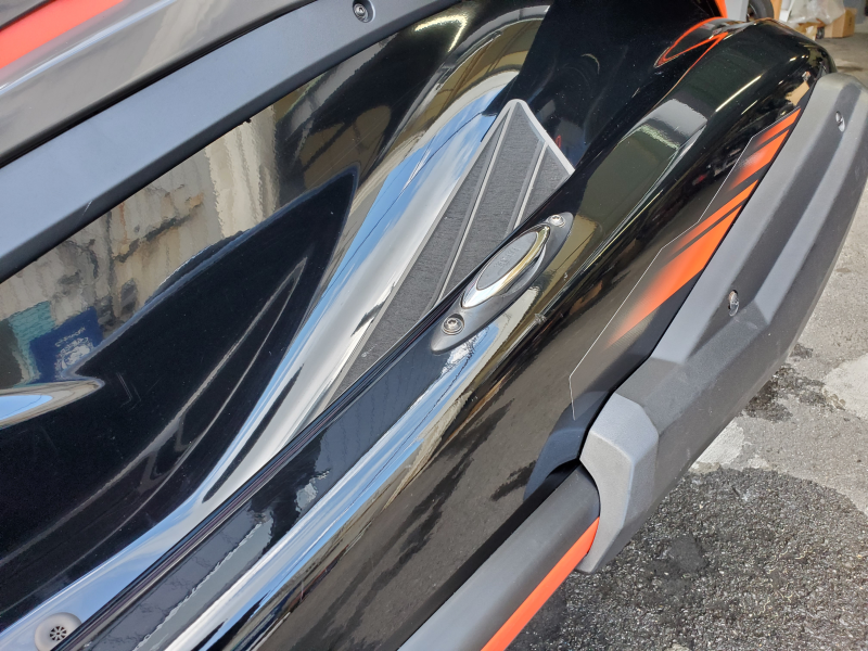 新艇中古艇販売