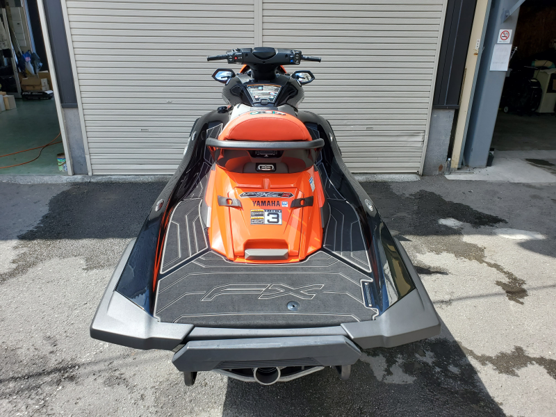 新艇中古艇販売