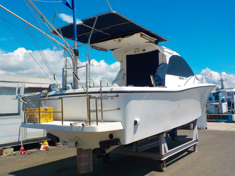 新艇中古艇販売