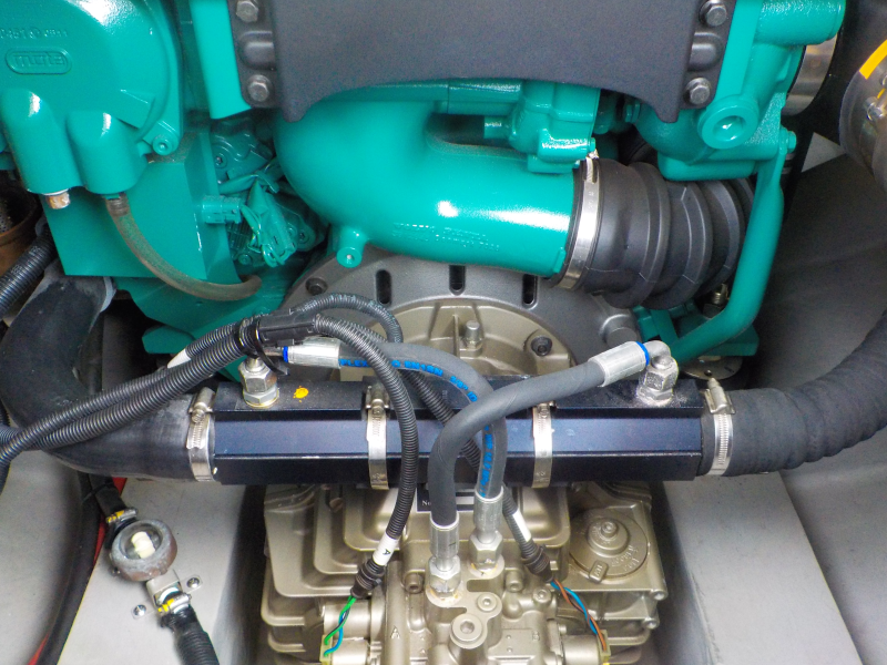 新艇中古艇販売