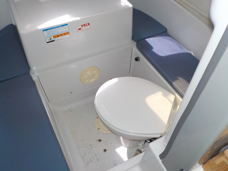 新艇中古艇販売