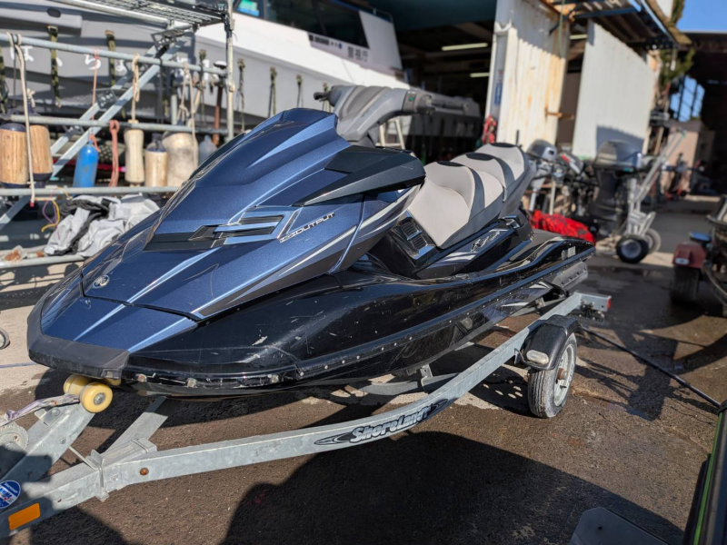 新艇中古艇販売