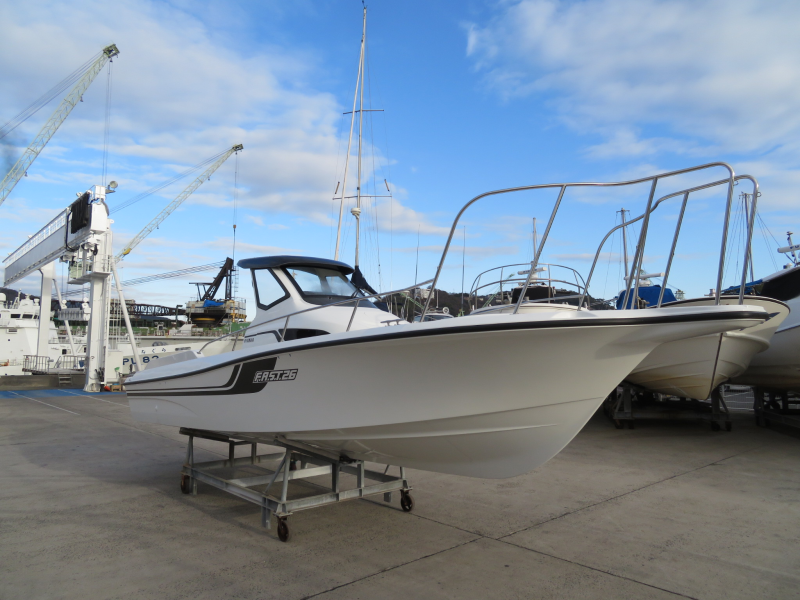 新艇中古艇販売