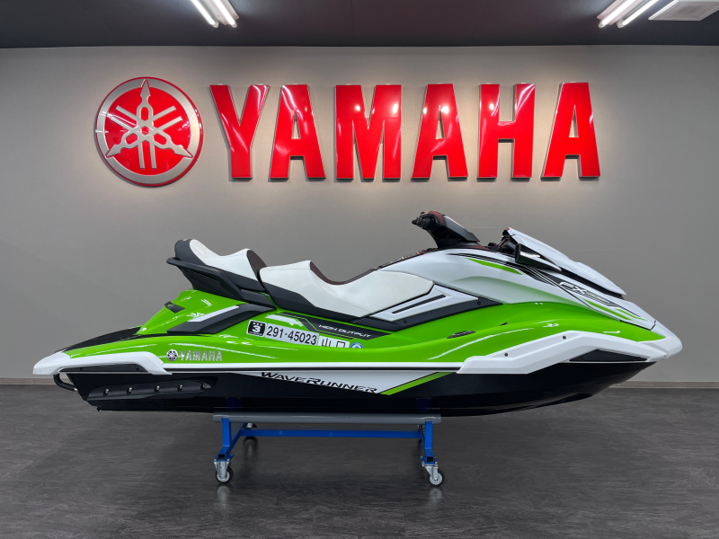新艇中古艇販売
