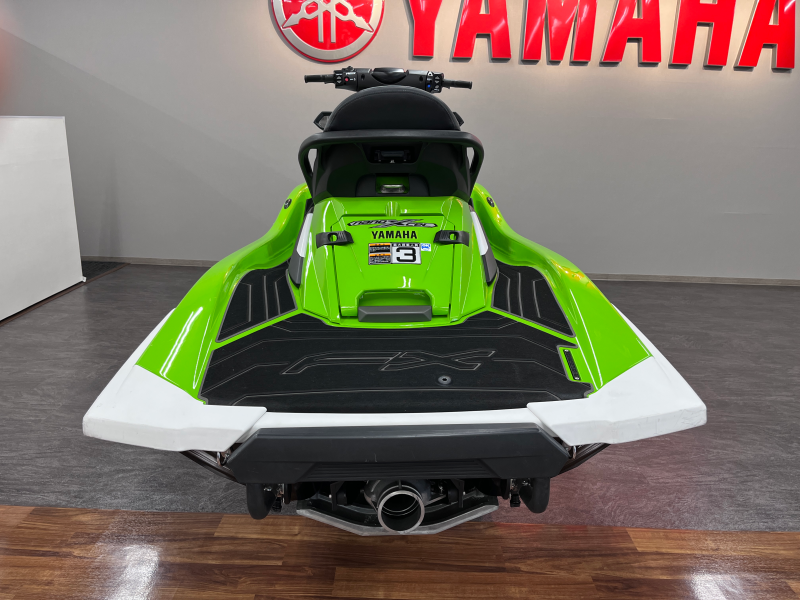 新艇中古艇販売