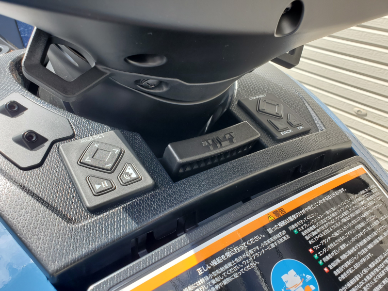 新艇中古艇販売