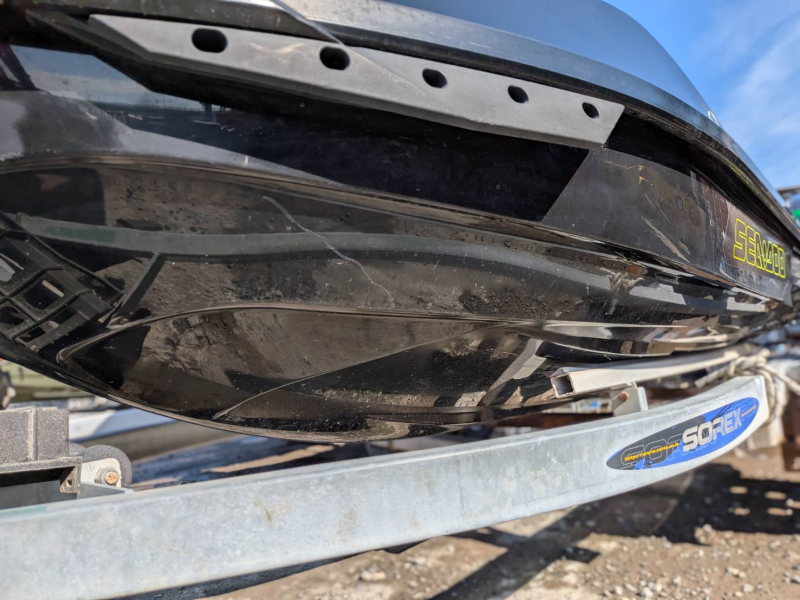 新艇中古艇販売