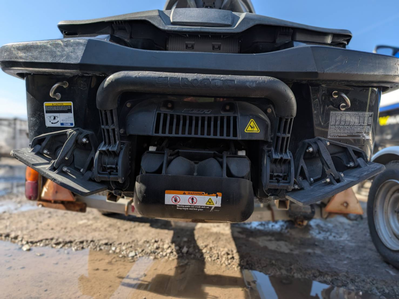 新艇中古艇販売