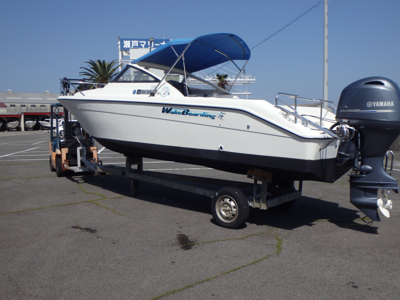 新艇中古艇販売