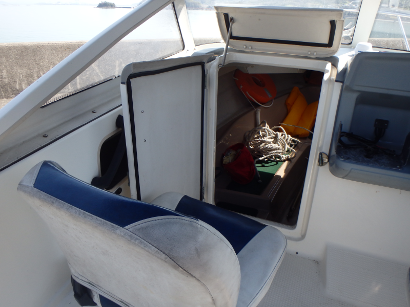 新艇中古艇販売