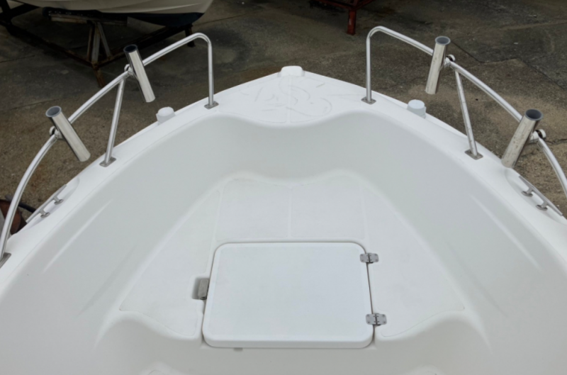 新艇中古艇販売