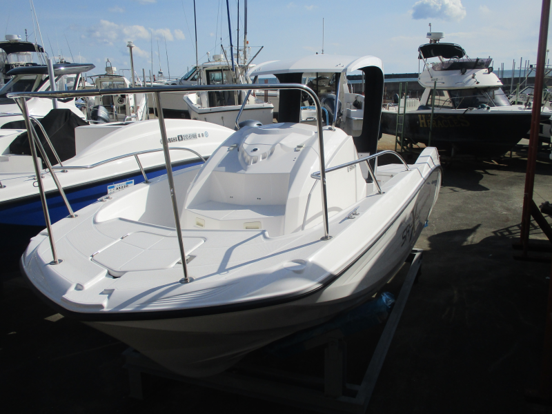 新艇中古艇販売