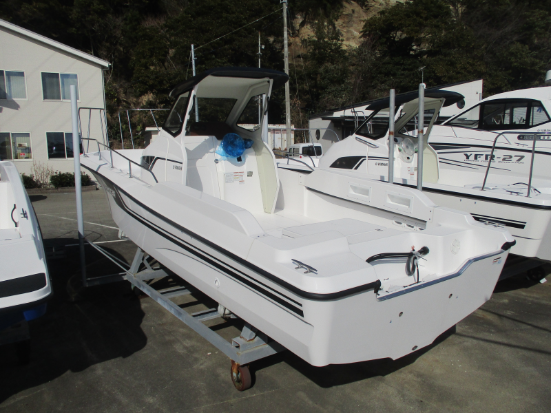 新艇中古艇販売