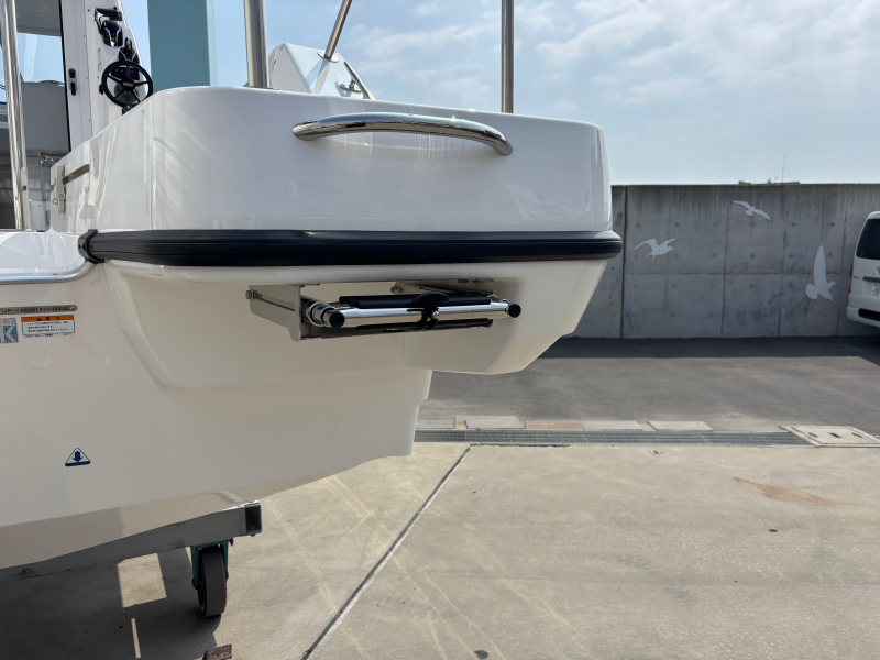 新艇中古艇販売