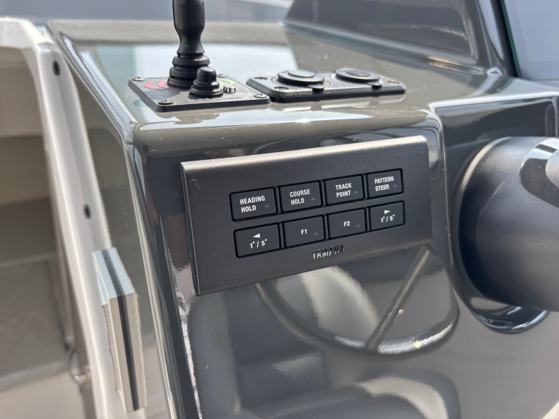 新艇中古艇販売