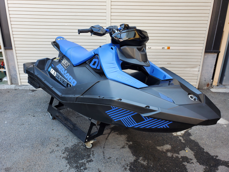 新艇中古艇販売