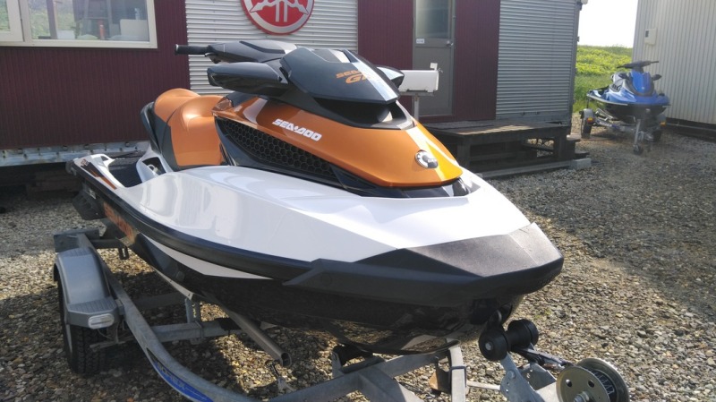 新艇中古艇販売