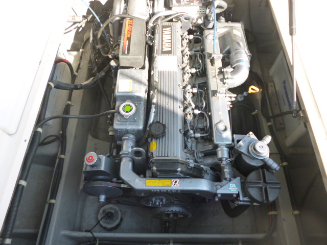 新艇中古艇販売