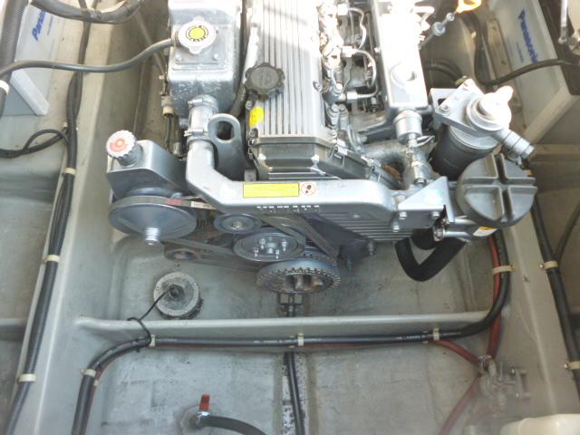 新艇中古艇販売