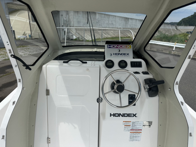 新艇中古艇販売