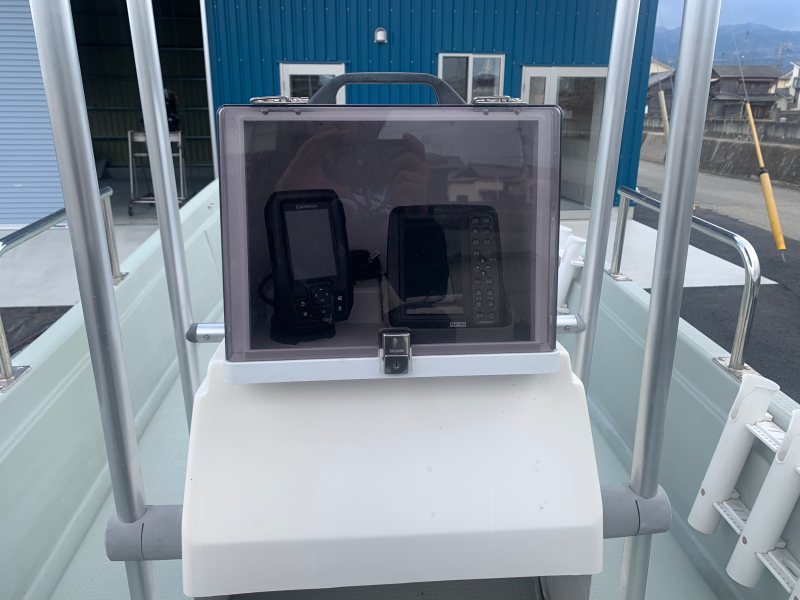 新艇中古艇販売