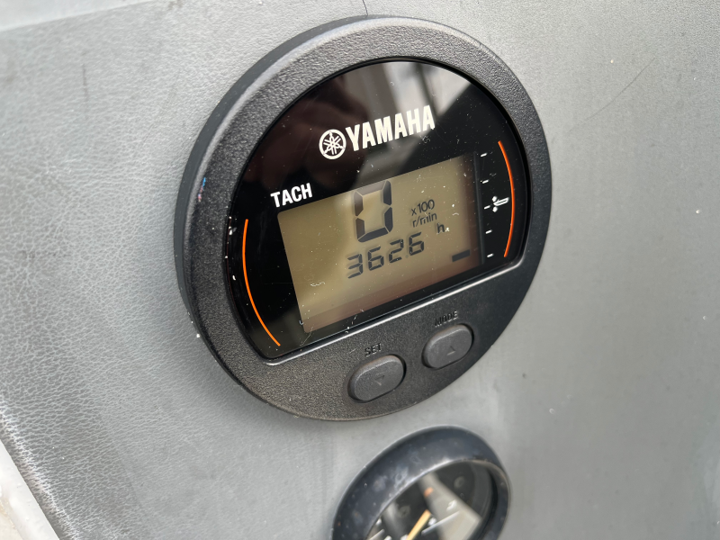 新艇中古艇販売