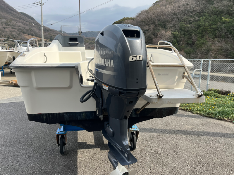 新艇中古艇販売