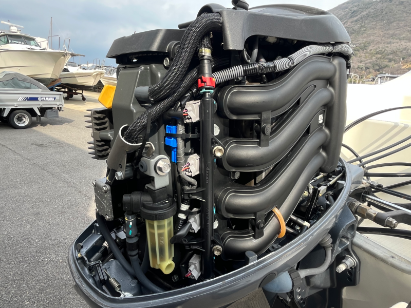 新艇中古艇販売