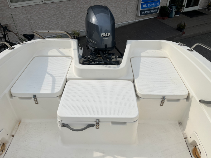 新艇中古艇販売