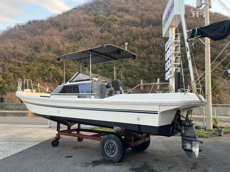 新艇中古艇販売