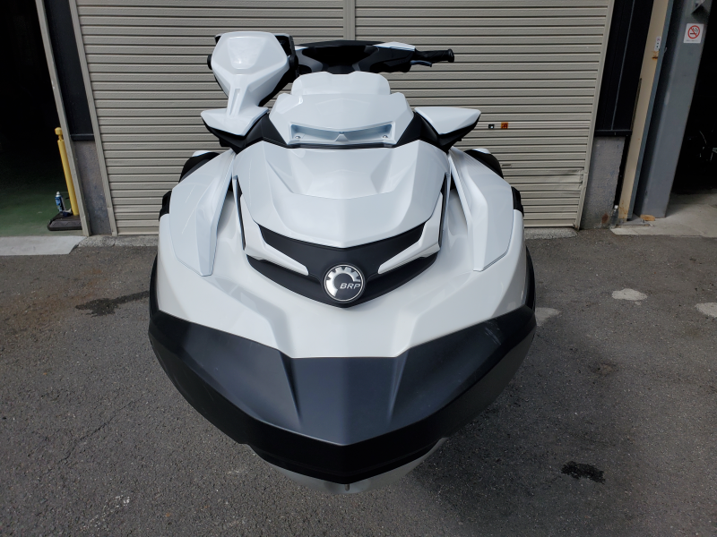 新艇中古艇販売