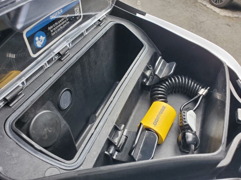 新艇中古艇販売