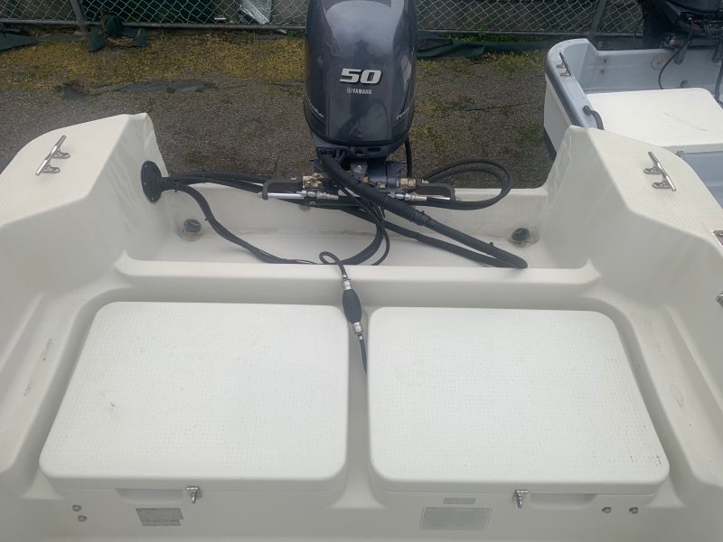 新艇中古艇販売