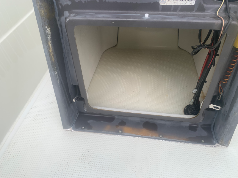 新艇中古艇販売