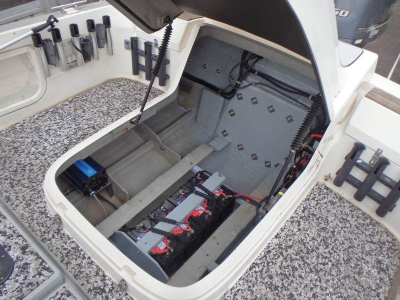 新艇中古艇販売