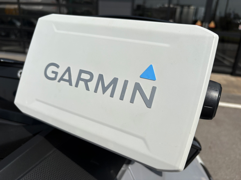 新艇中古艇販売