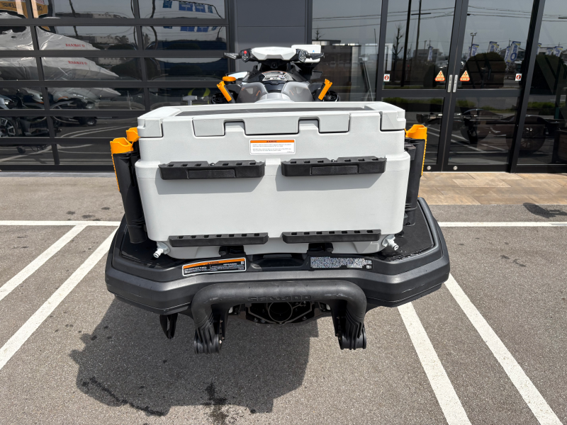 新艇中古艇販売